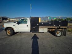 2001 FORD F-550 SUPER DUTY 4X2 SERVICE TRUCK - 7.3L POWERSTROKE DIESEL WITH WELDING STYLE TOOLBOXES
