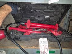 HYDRAULIC BODY FRAME REPAIR KIT 10-TON - PORTA-POWER STYLE, MANUAL HAND PUMP, ASSORTED ATTACHMENTS