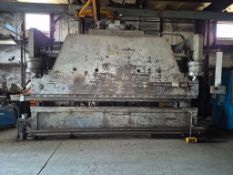 UNIVERSAL HYDRAULIC PRESS BRAKE - 500 TON CAPACITY, 10' X 1/2