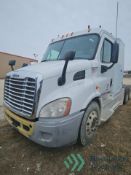 2015 FREIGHTLINER CASCADIA DAY CAB LNG - CUMMINS ISX12 G 400 HP, 10 SPEED, NATURAL GAS TRACTOR