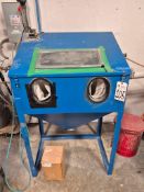 PNEUMATIC SAND BLASTING CABINET WITH ECONOLINE FILTRATION AND MEDIA