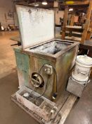 INDUSTRIAL VIBRATORY MEDIA TUMBLER DEBURRING MACHINE