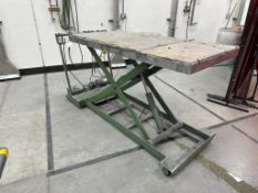 HYDRAULIC SCISSOR LIFT TABLE WITH HANDHELD REMOTE CONTROLS