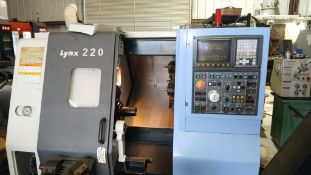 DOOSAN LYNX 220A CNC SLANT BED TURNING CENTER LATHE