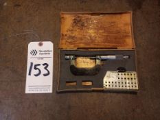 MITUTOYO 126-138 SCREW THREAD MICROMETER WITH CASE