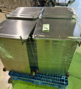 (4) 316 STAINLESS CONTAINERS ON WHEELS WITH FOOT PEDAL LID