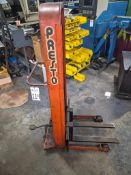LEE ENGINEERING 1252 HYDRAULIC LIFT STACKER - 1,000 LBS CAPACITY, 15" LC