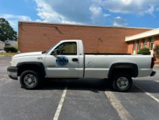 2005 CHEVROLET SILVERADO 2500HD REGULAR CAB PICKUP TRUCK
