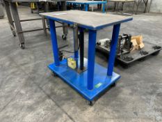 T&S EQUIPMENT HT-20-2436 2,000 LB HYDRAULIC LIFT TABLE