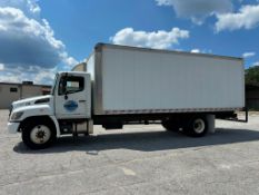 2017 HINO 258/26 24' BOX TRUCK