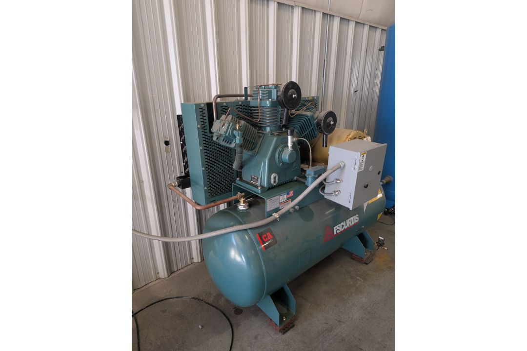 FS CURTIS FCA 15E15H1U-D4L1 AIR COMPRESSOR SYSTEM MANUFACTURER: FS ...