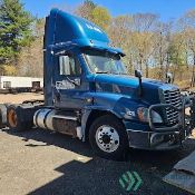 2017 FREIGHTLINER CASCADIA 125 DAY CAB SEMI TRUCK TRACTOR TANDEM AXLE