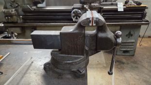 REED MANUFACTURING CO. SWIVEL BASE BENCH VISE