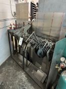 CLAMP RACK WITH ASSORTED KANT-TWIST CLAMPS, C-CLAMPS, & VISE-GRIPS