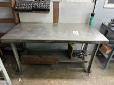 HEAVY DUTY STEEL WORKBENCH WITH COLLETS & TOOLING CONTENTS