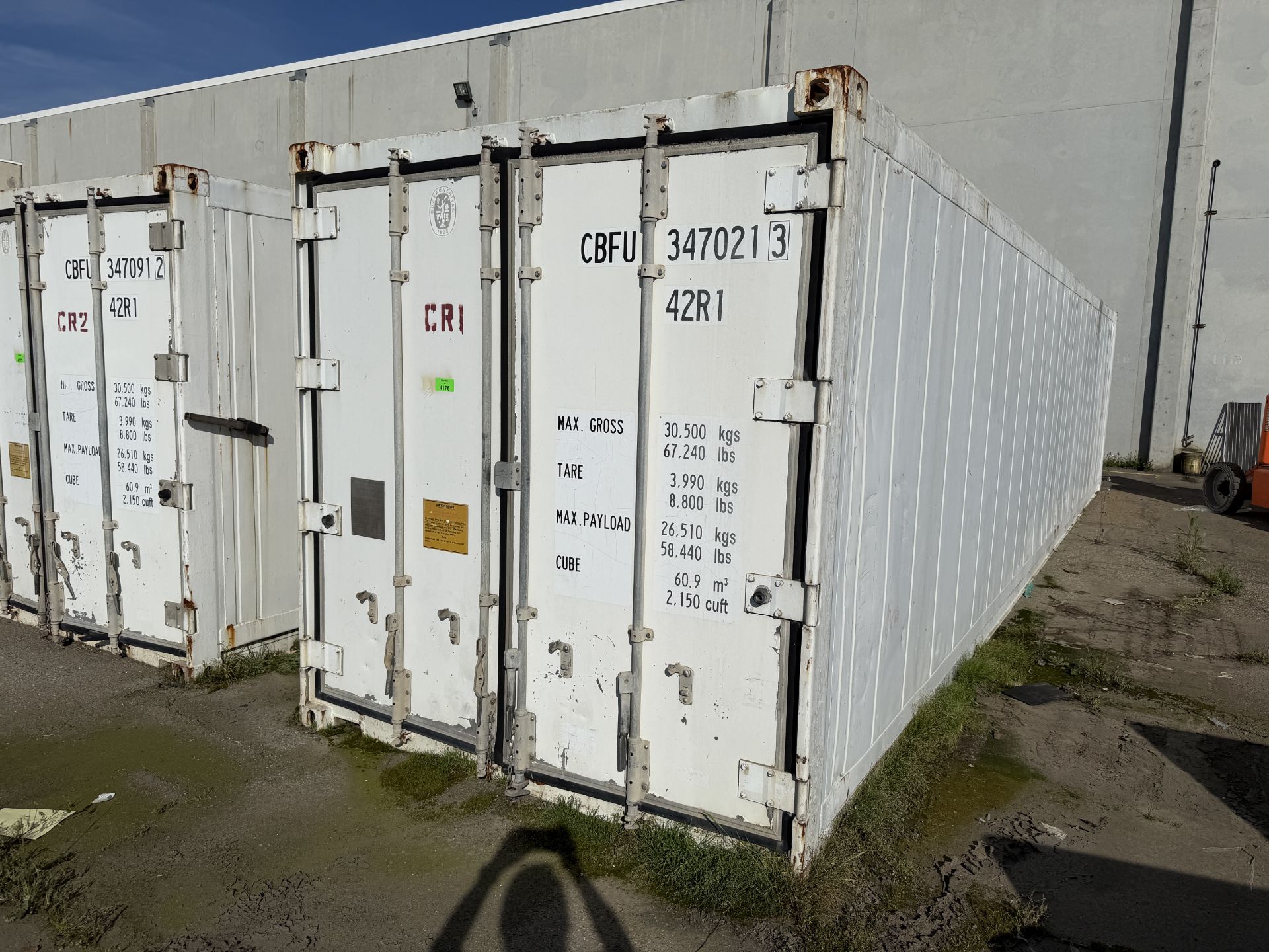 Container Catalog Refrigerated storage container, approx. 40', swing doors [behind labe ...