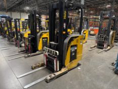Narrow Aisle Reach Truck