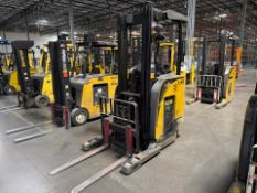 Narrow Aisle Reach Truck