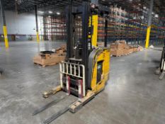 Narrow Aisle Reach Truck
