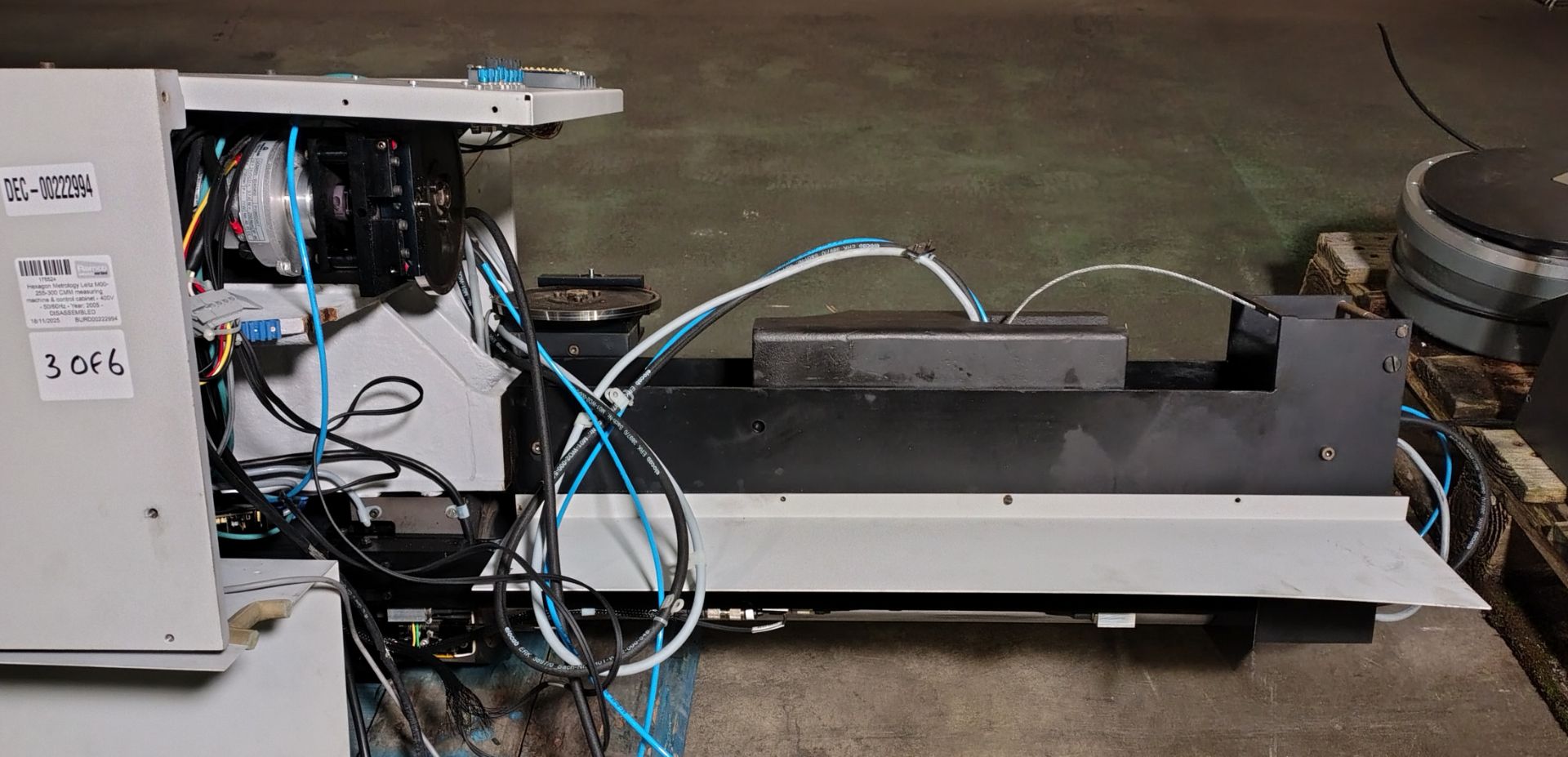 Hexagon Metrology Leitz M00-255-300 CMM measuring machine & control cabinet - 400V - 50/60Hz - Image 13 of 24