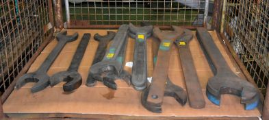 12 piece mixed heavy duty Whitworth imperial open-end spanners