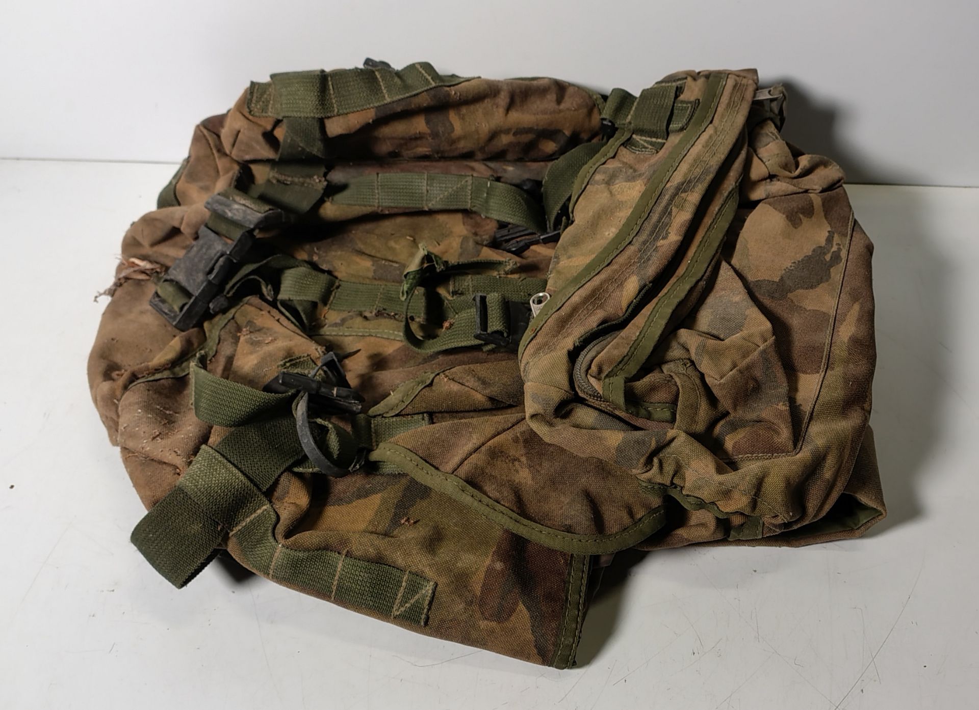 Mixed bags - rucksacks, holdalls - may require repair or be as spares - 114kg - Image 7 of 10