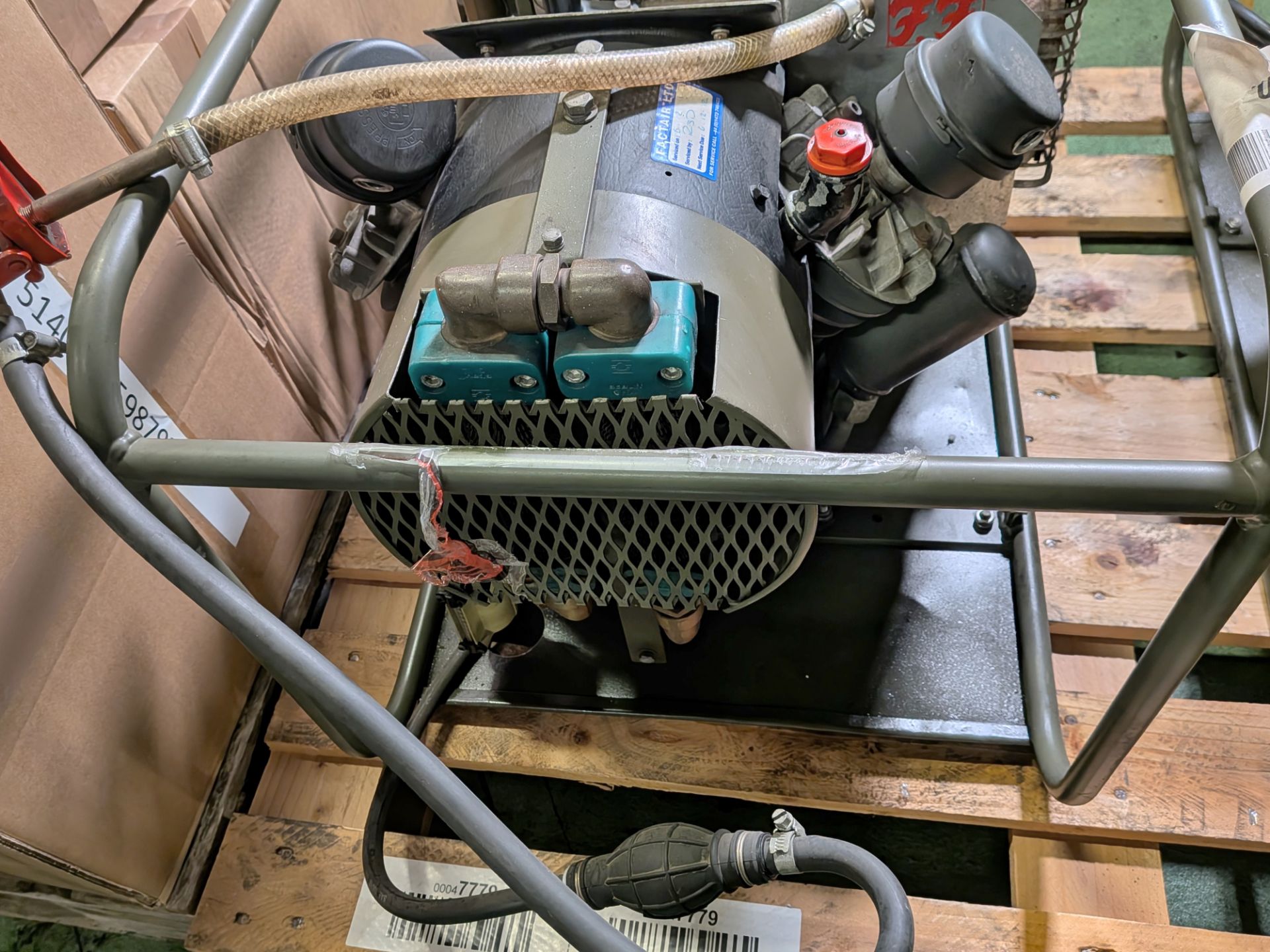 Factair FLF16P Briggs and Stratton powered air compressor - Serial no. 4182/1519 - Image 5 of 5