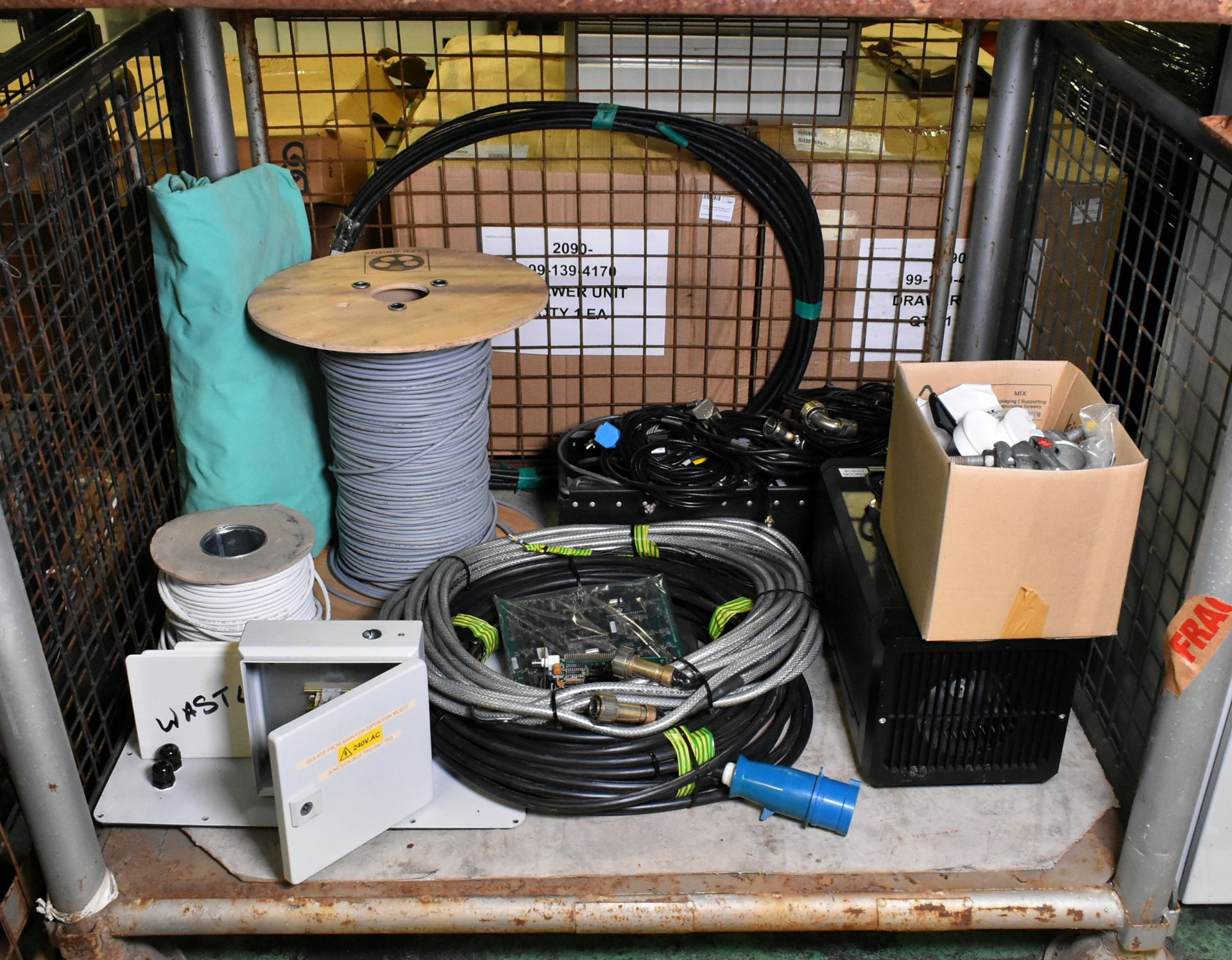 CVT ltd Temperature Programmed Desorption unit - manufactured in 2009 - full details in the desc. - Image 25 of 68