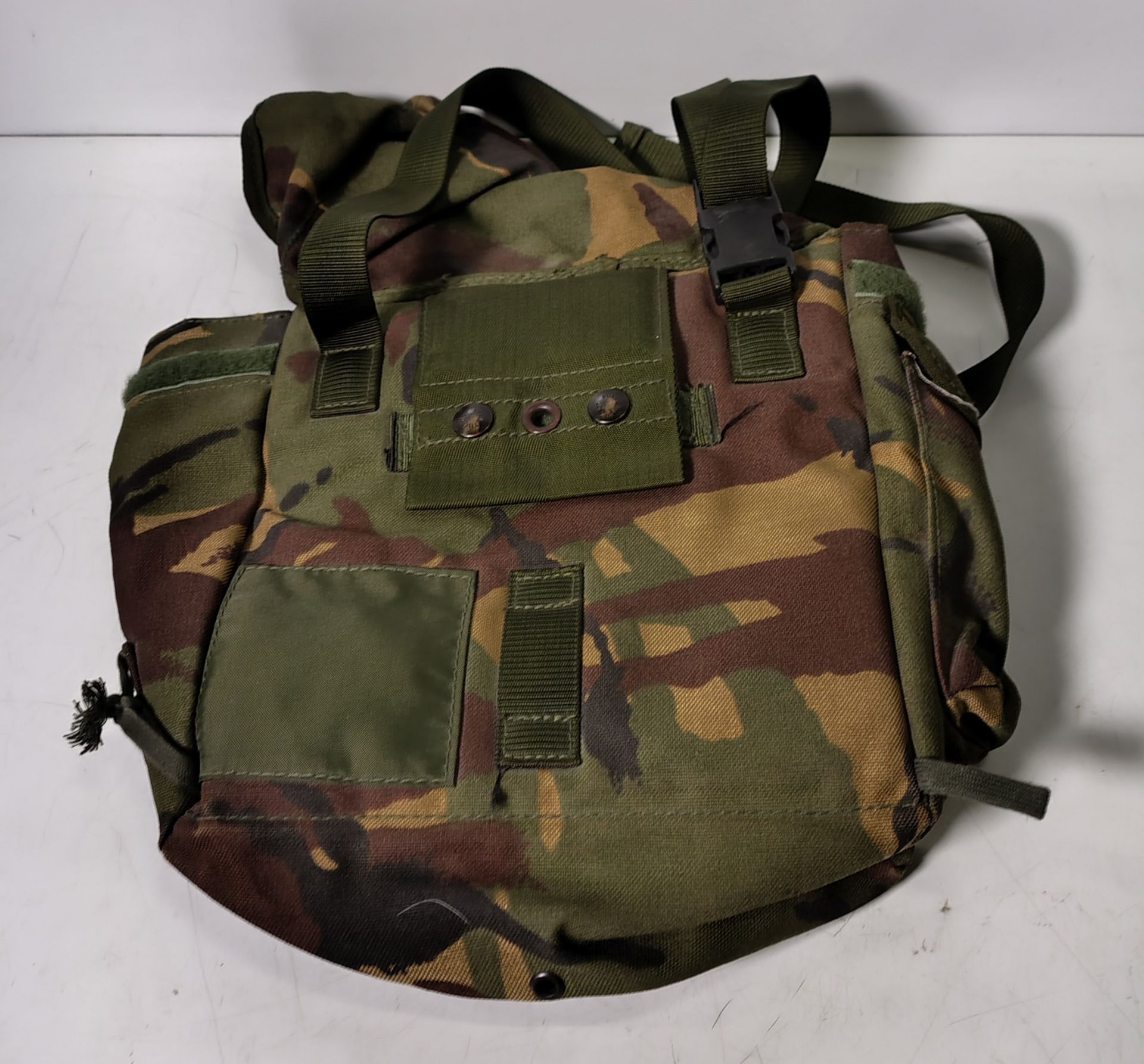 Various types of ex-military DPM accessories - 167kg – may require repair / be incomplete - Image 7 of 10