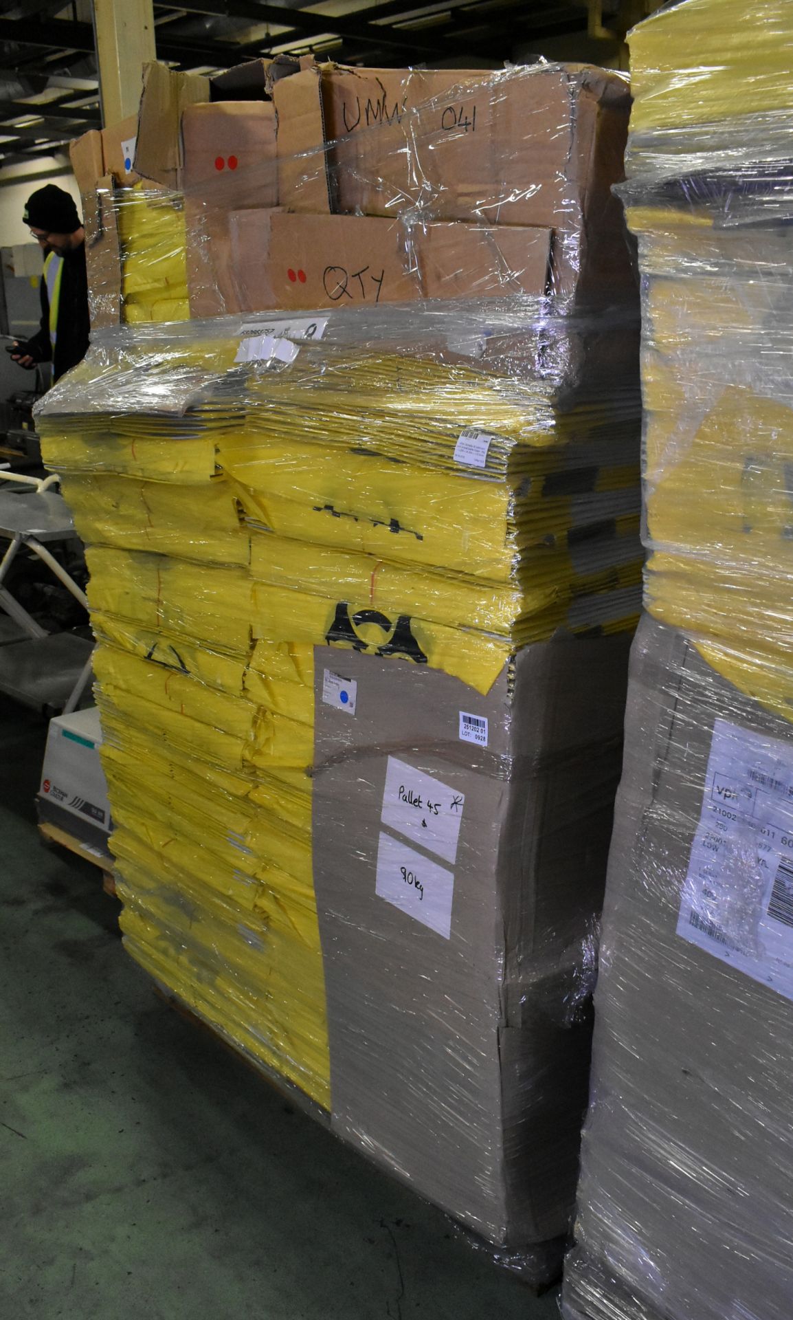450x Clinisafe 50 solid and soft clinical waste boxes - 50L - L 290 x W 290 x H 570mm