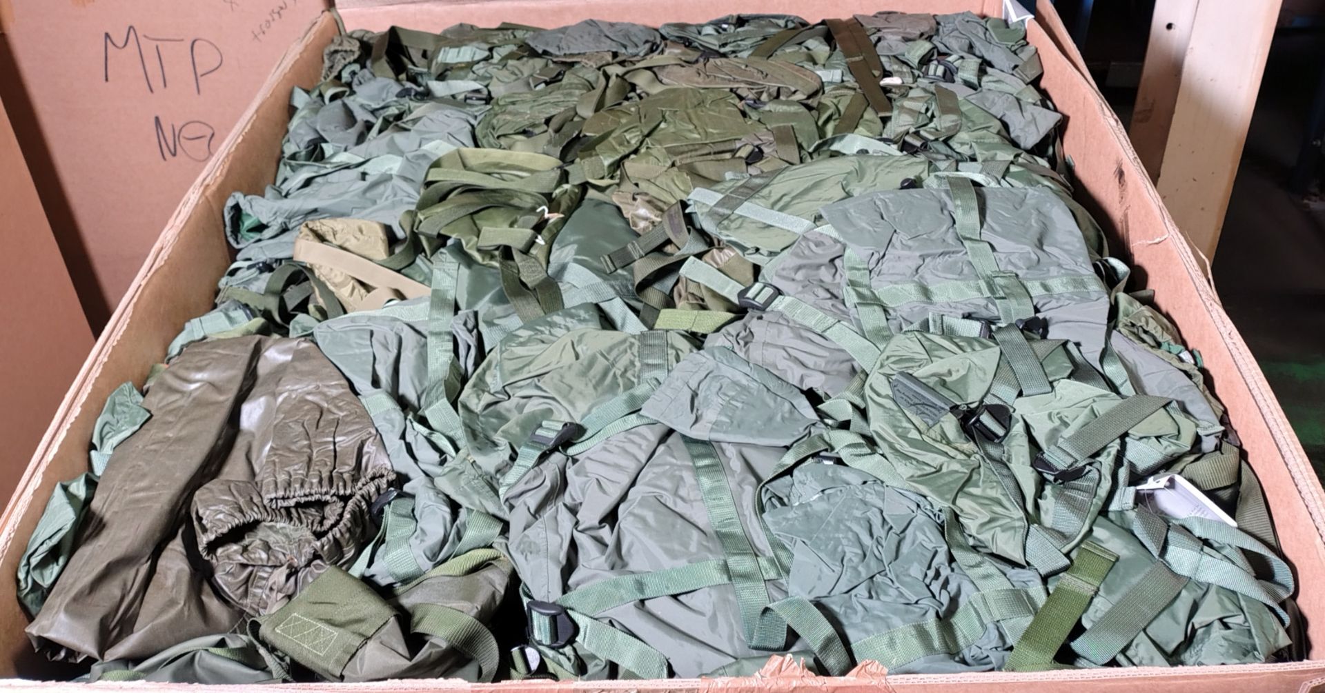 643x British Army compression sacks - Image 10 of 10