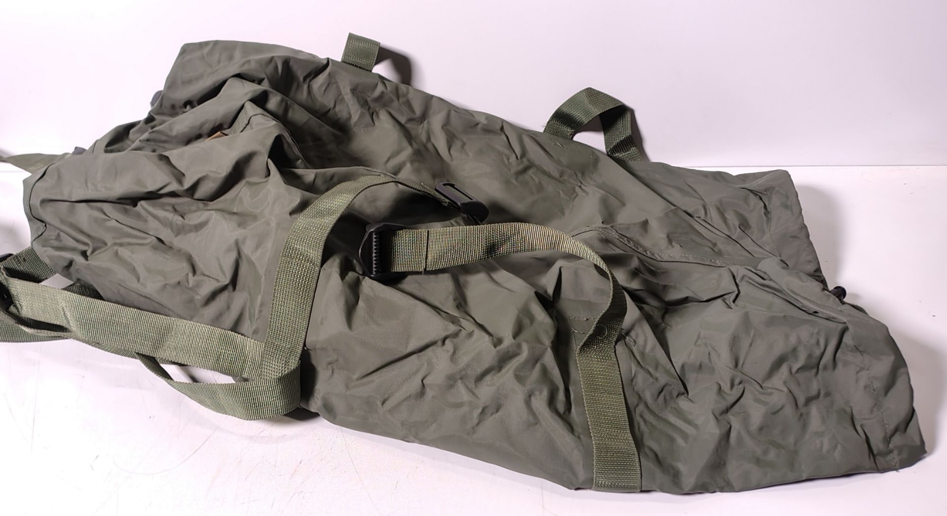 643x British Army compression sacks - Image 4 of 10