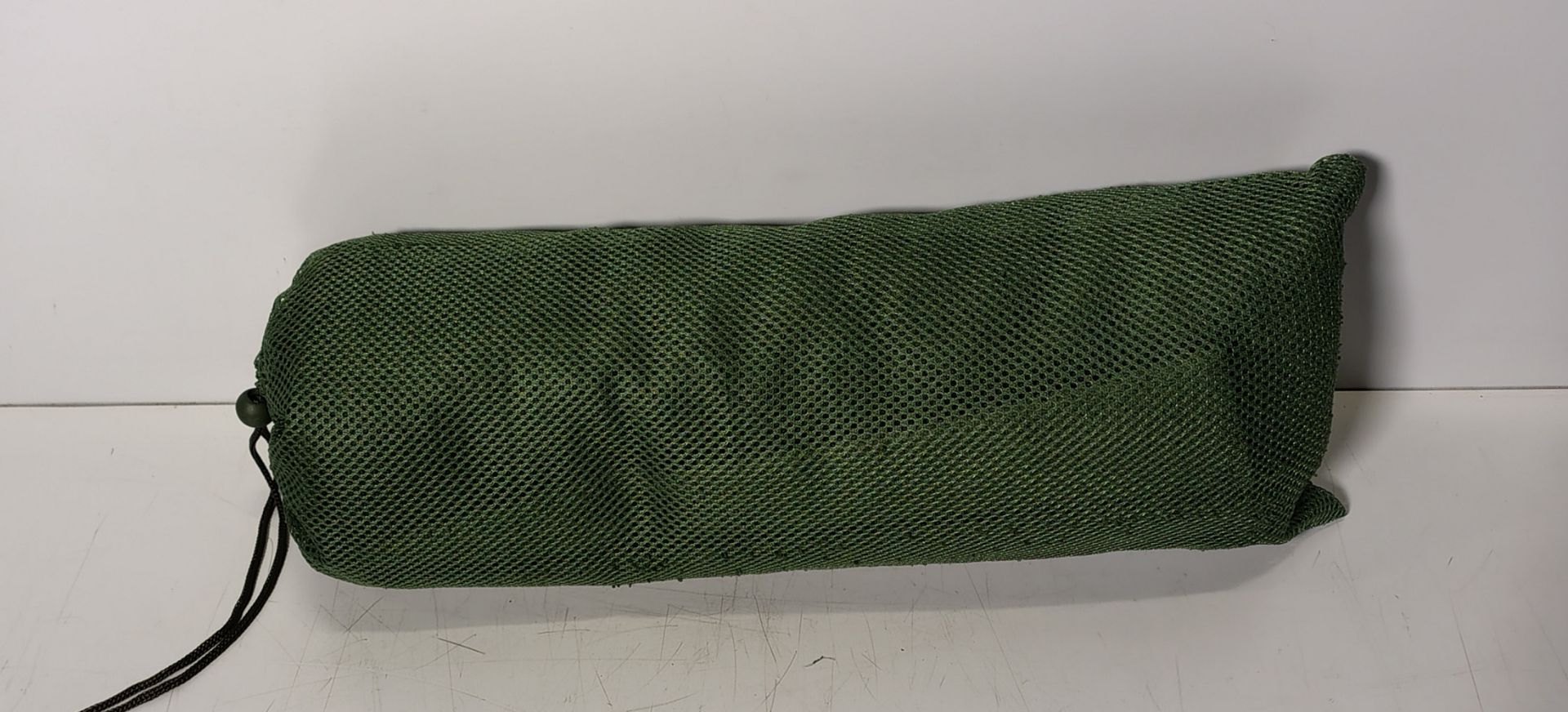 300x British Army combat towels - mixed types and mixed sizes - Image 3 of 13