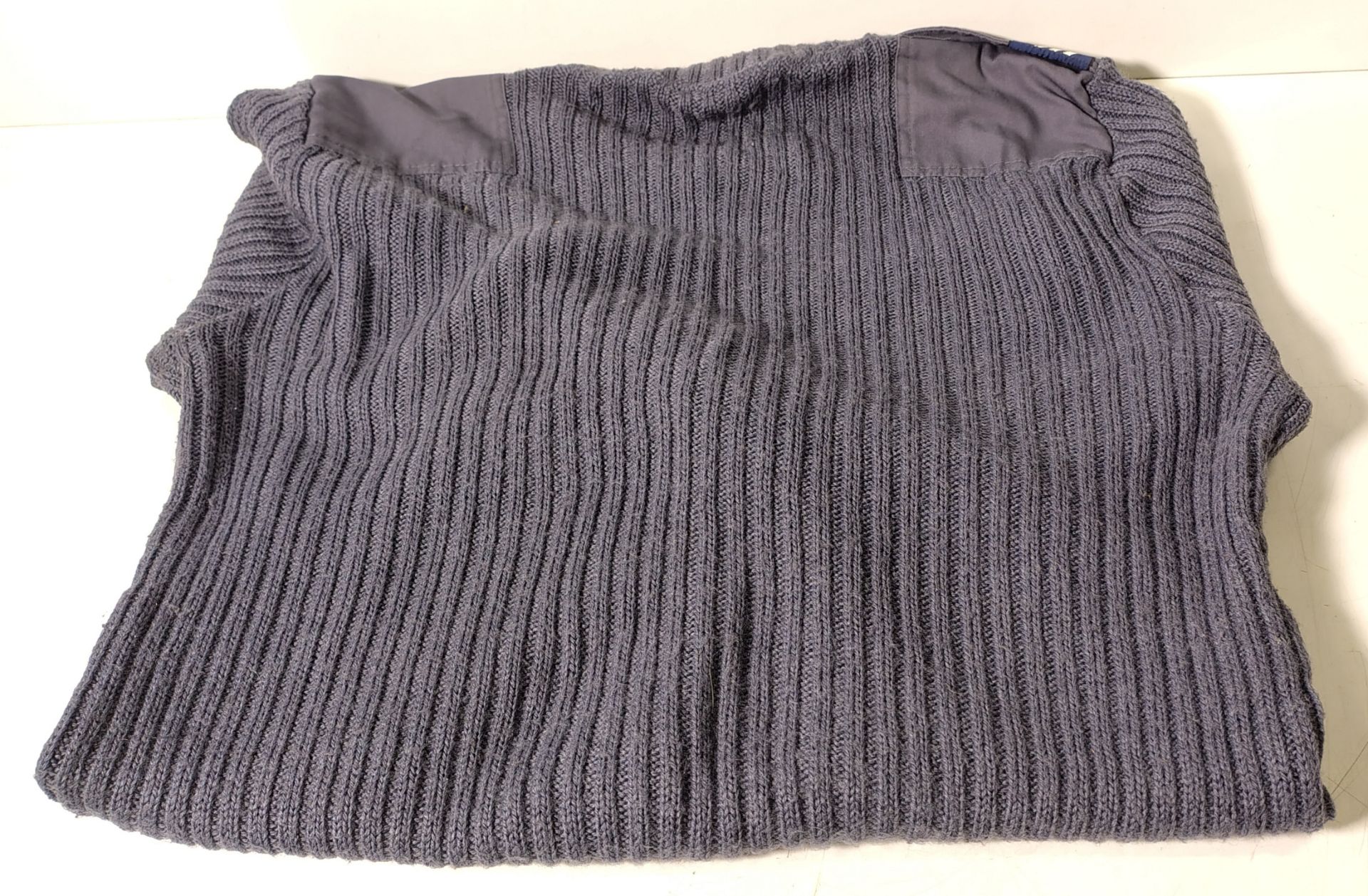 Various types of ex-military clothing - 200kg - may require repair or be as spares - Image 4 of 9