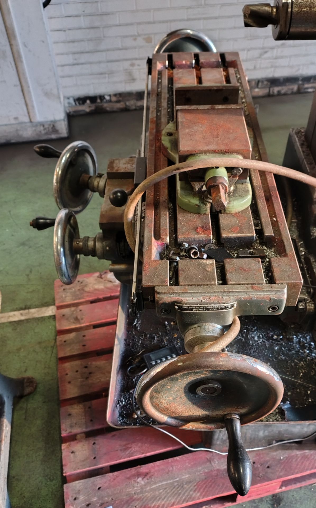 Regiva horizontal & vertical milling machine - 415V - This has been tested and does power up (inform - Image 5 of 16