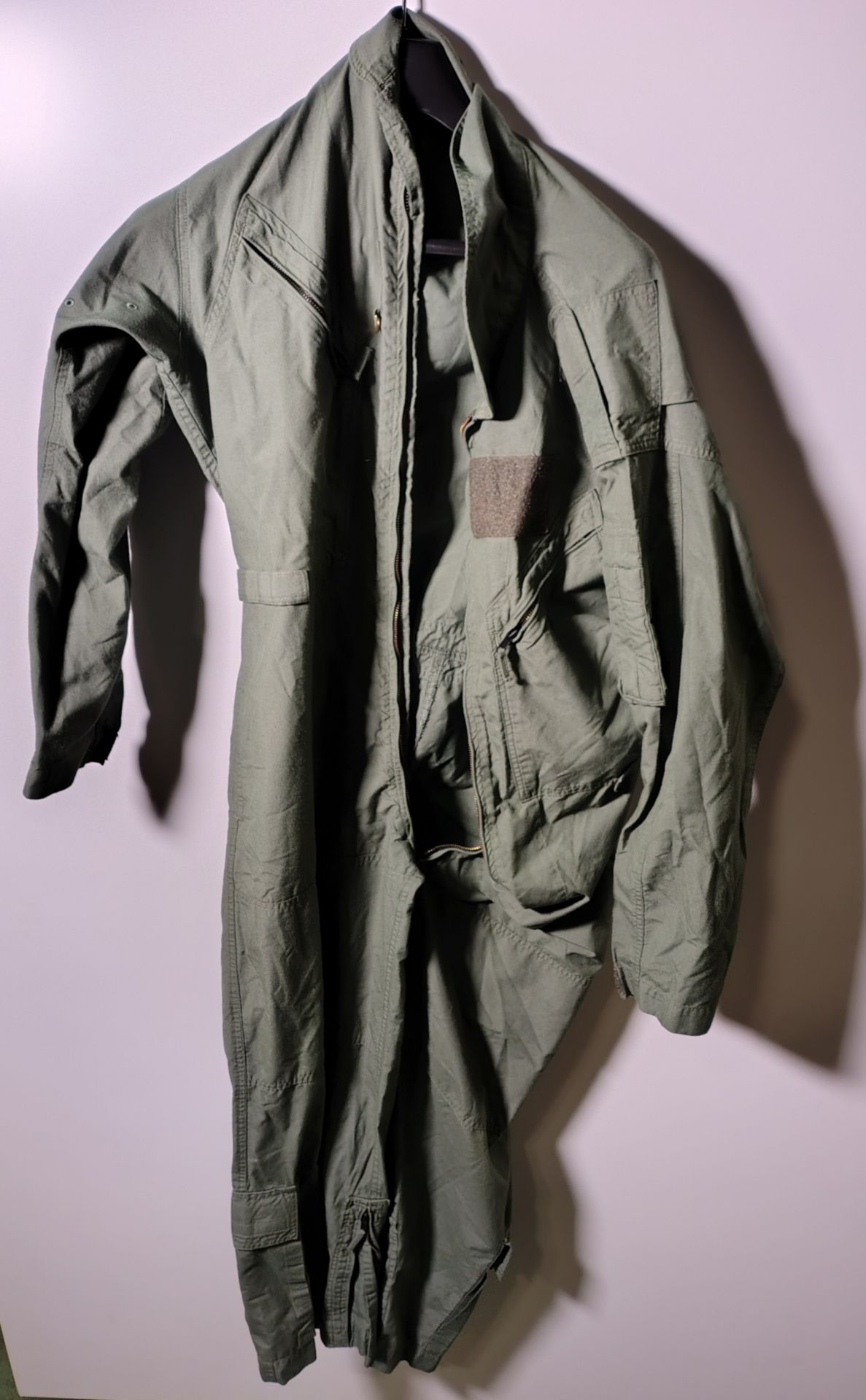 Various types of ex-military clothing - 200kg - may require repair or be as spares - Image 7 of 9