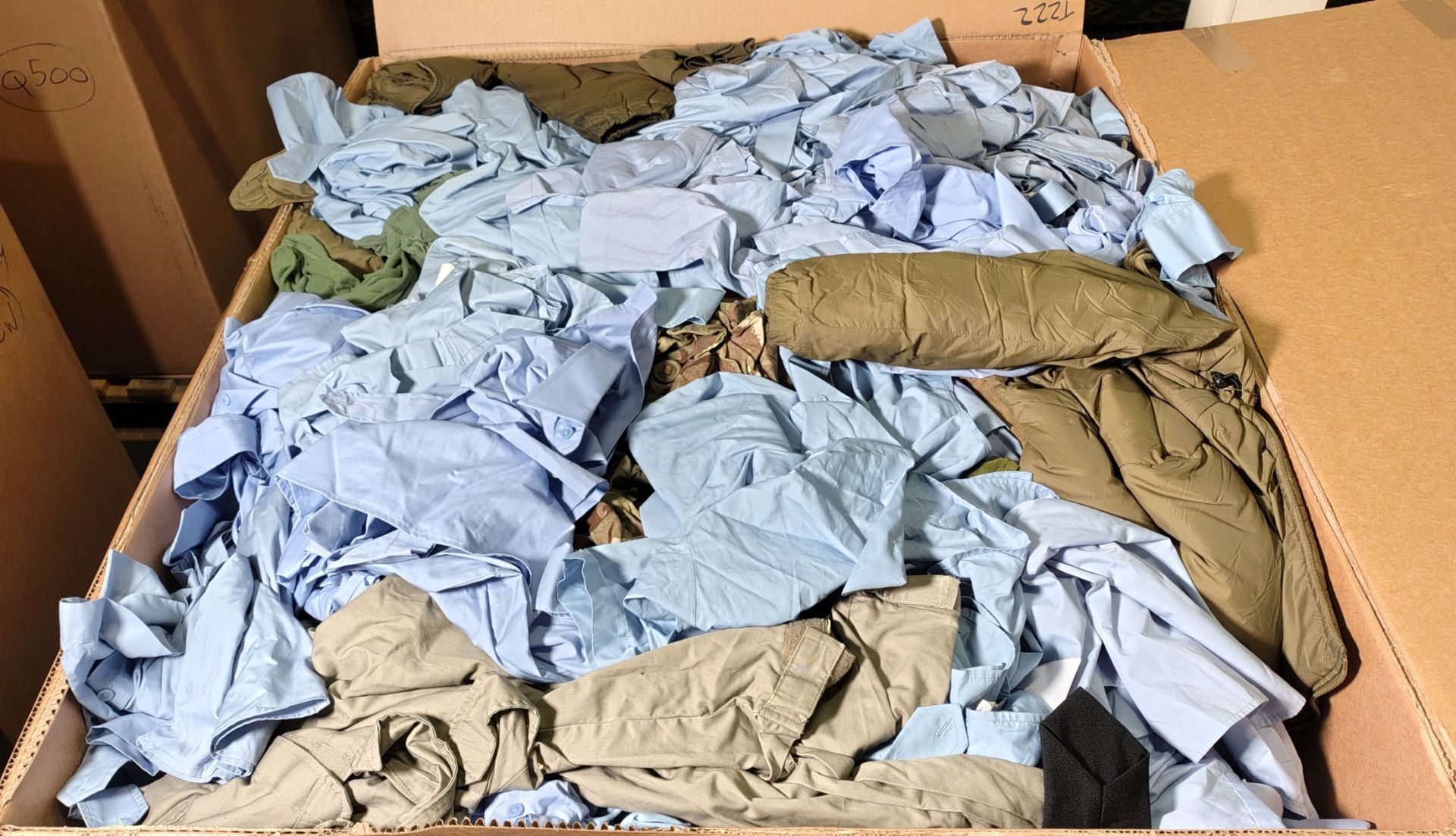 Various types of ex-military clothing - 176kg - may require repair or be as spares - Image 9 of 9