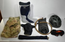 Tri-wall carton of mixed clothing and accessories - SCRAP/MAY NEED REPAIR