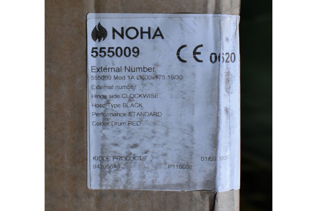 Noha fixed manual wall mountable hose reel with 25mm hose - reel diameter: 600mm - Image 7 of 8
