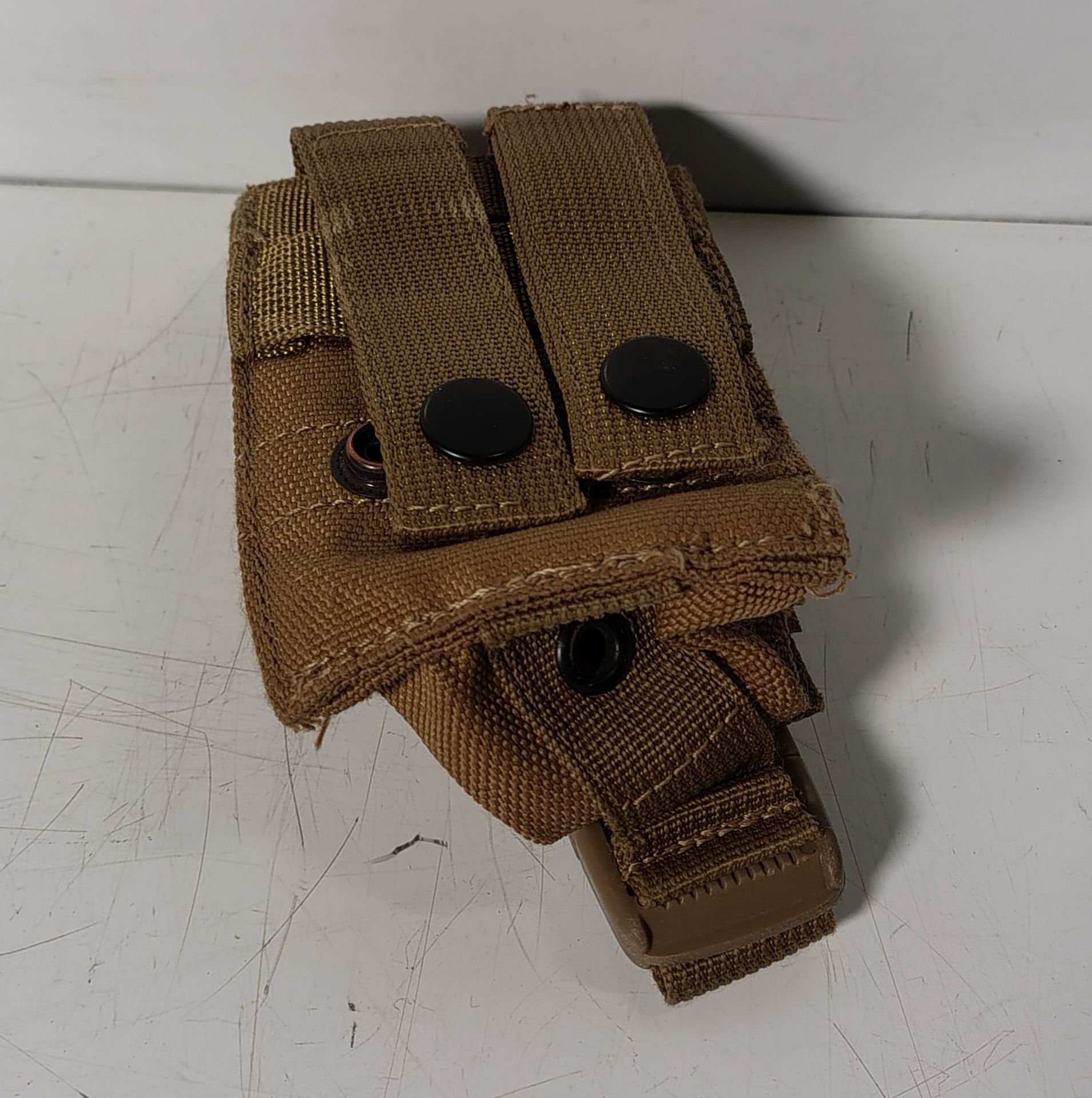 Various types of ex-military desert accessories - 154kg – may require repair/be incomplete - Image 6 of 15