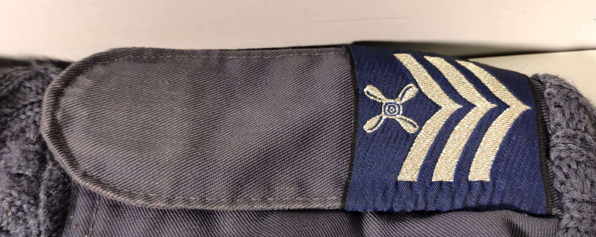 Various types of ex-military clothing - 200kg - may require repair or be as spares - Image 3 of 9
