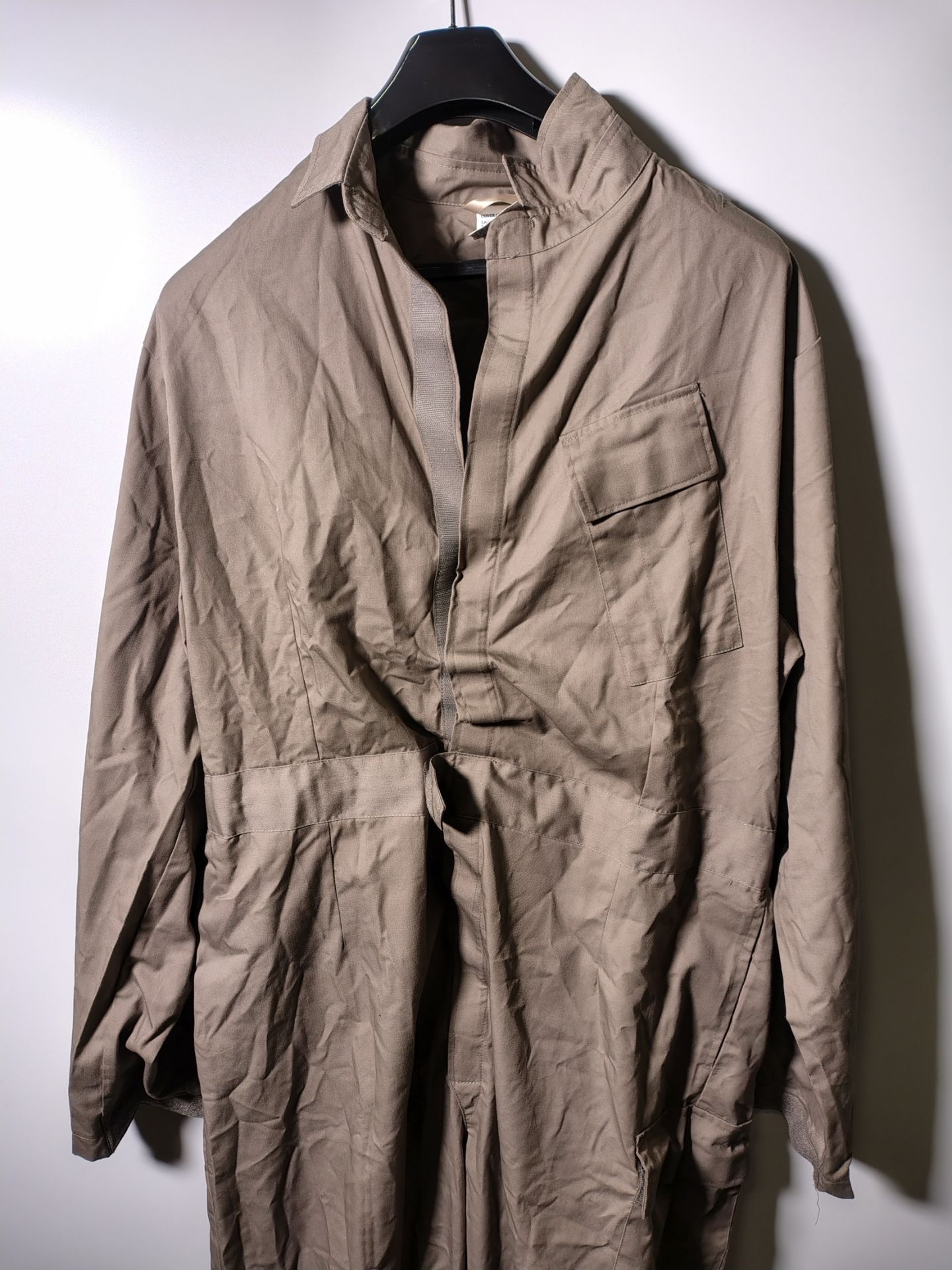 Various types of ex-military clothing - 200kg - may require repair or be as spares - Image 6 of 9