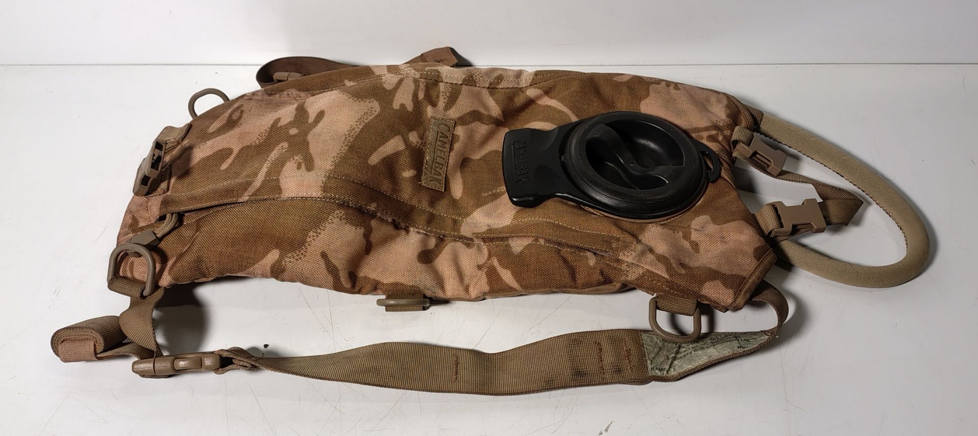 Various types of ex-military desert accessories - 154kg – may require repair/be incomplete - Image 12 of 15