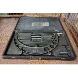 Moore & Wright 12-16 engineers micrometer in wooden case