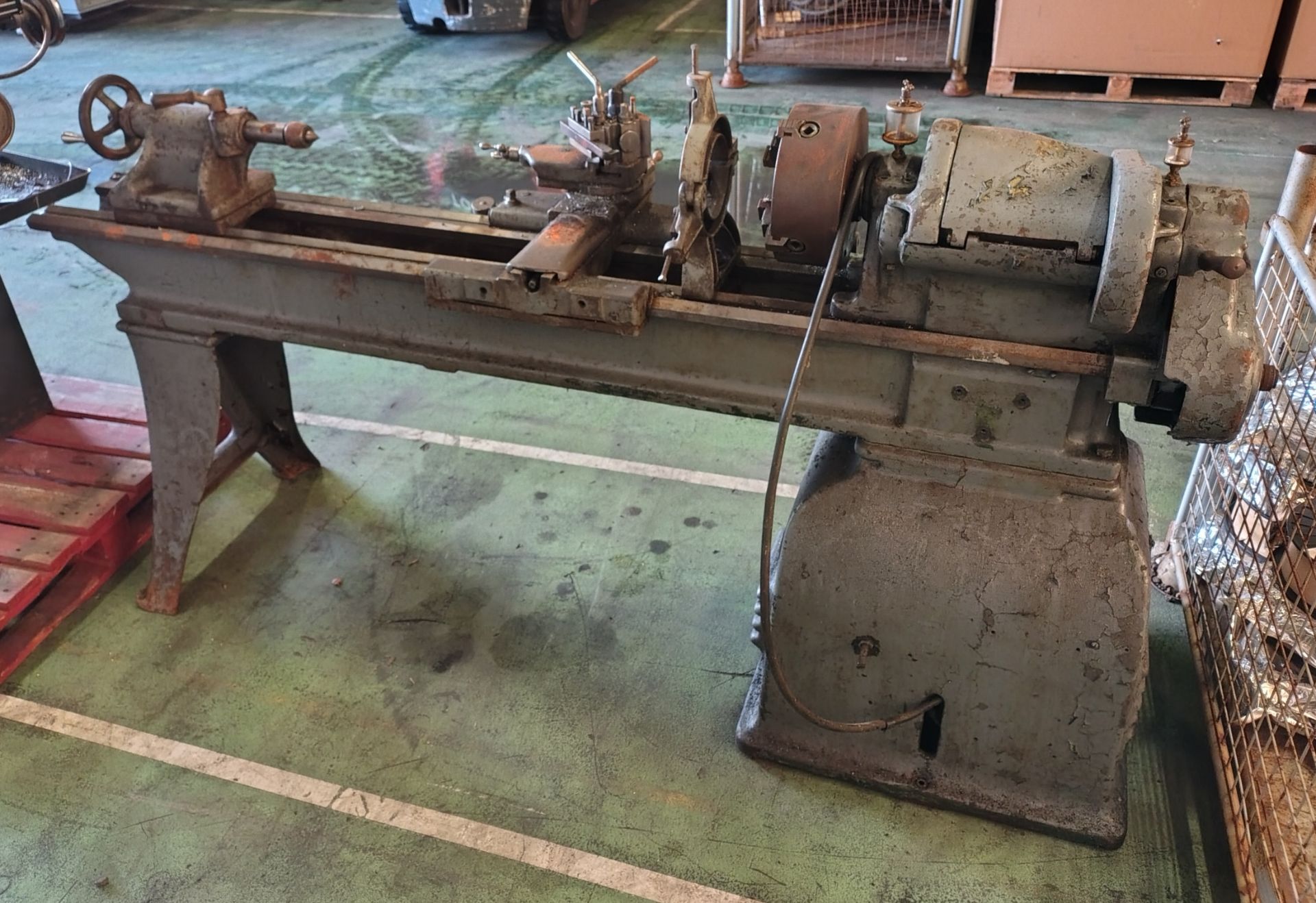 South bend lathe - 415V - this has been tested and does power up - L 2350 x D 600 x H 1250mm - Image 14 of 19