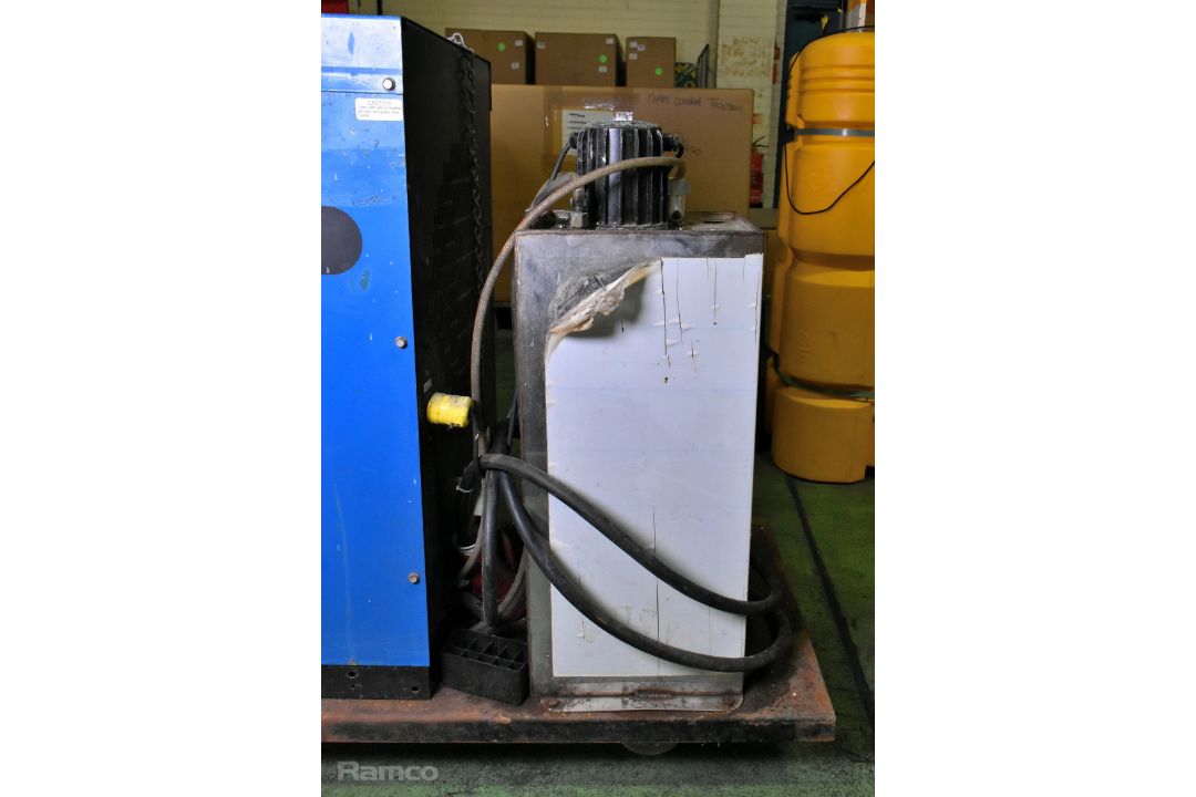 Miller Syncrowave 275 CC AC/DC welding power source - W 495 x D 700 x H 900mm - Image 5 of 10