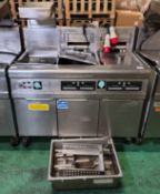 Frymaster RE17 (SN: 0707NI0058) 3 door stainless steel triple tank electric fryer with dump station