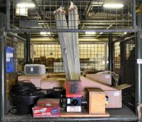 Mixed goods inc. storage containers, mop handles & catering parts - full details in the description