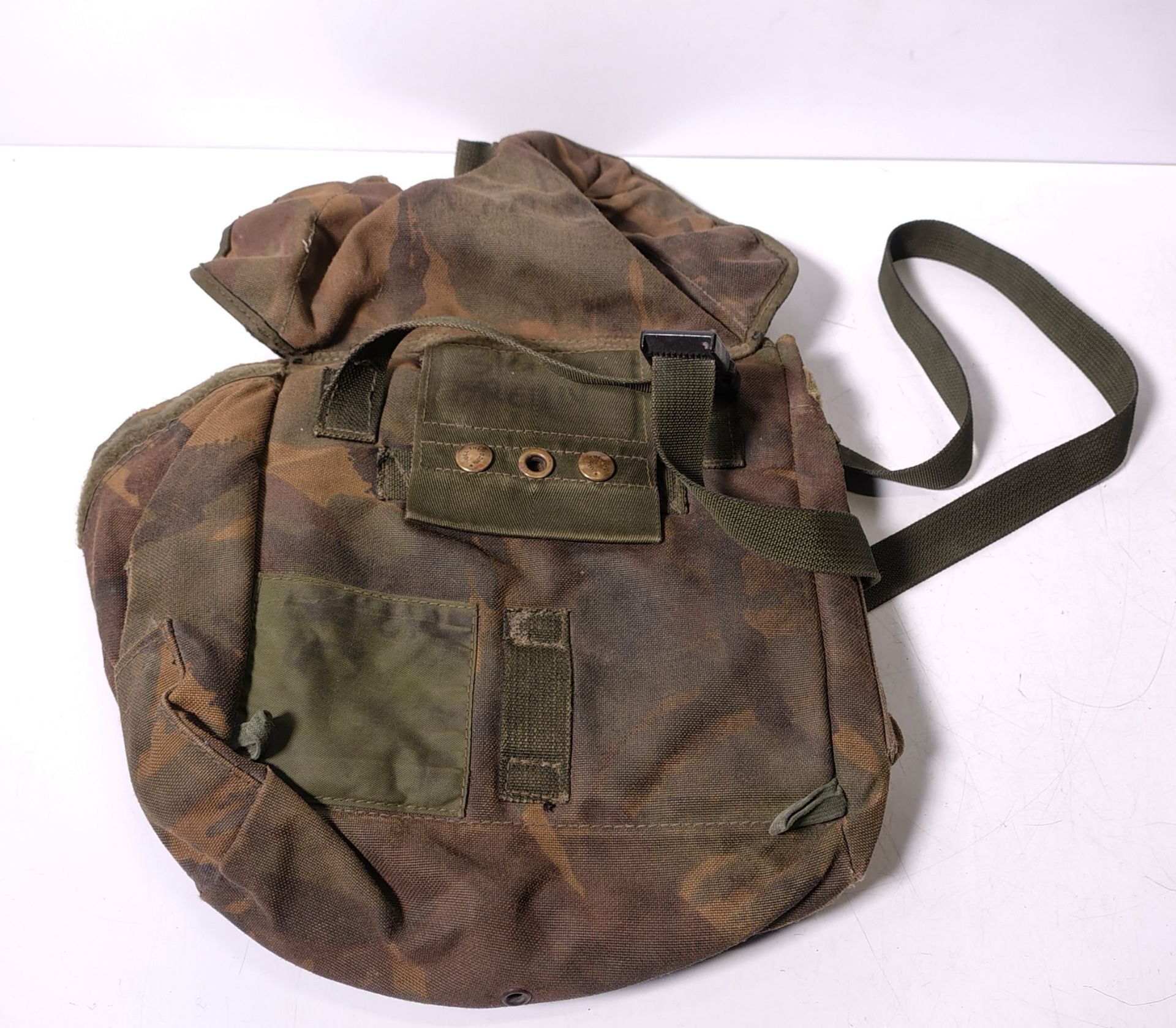 Various types of ex-military DPM accessories - 145kg – may require repair/be incomplete - Image 18 of 27