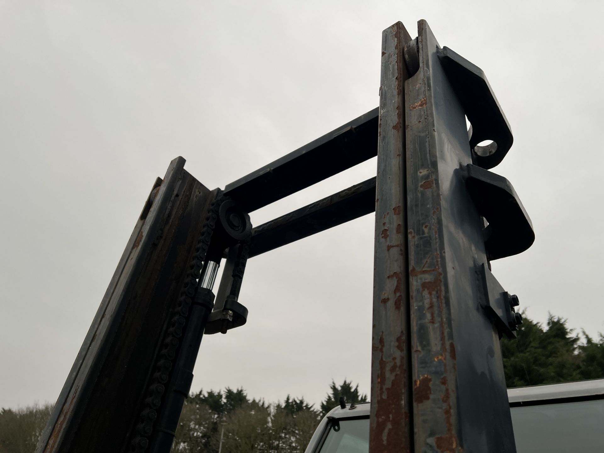Manitou M26-2 rough terrain forklift - 2002 model - 2560 hours - full details in the description - Image 13 of 31